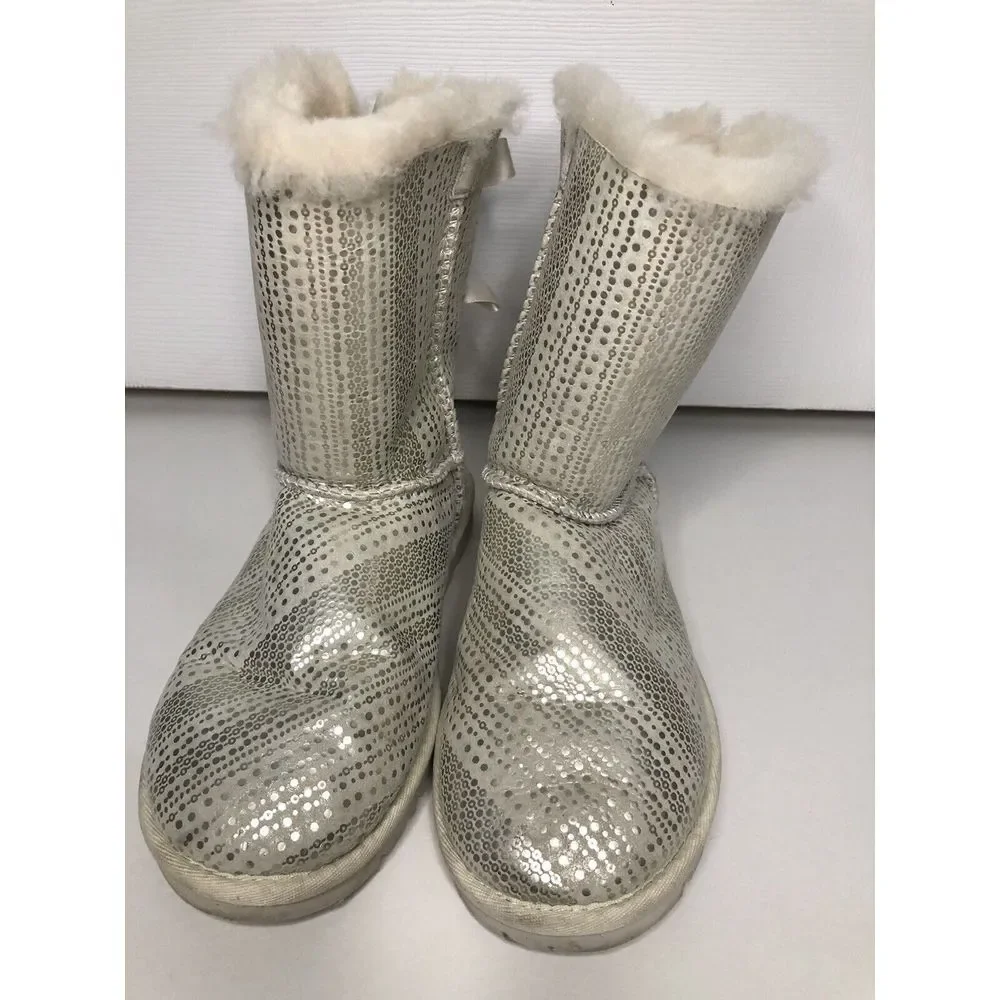 UGG Limited Edition Bailey Bow Boots Silver With Crystal Like‎ Gems Women's Sz 5